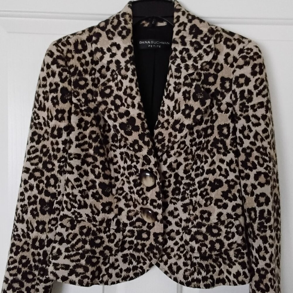 ANIMAL PRINT JACKET